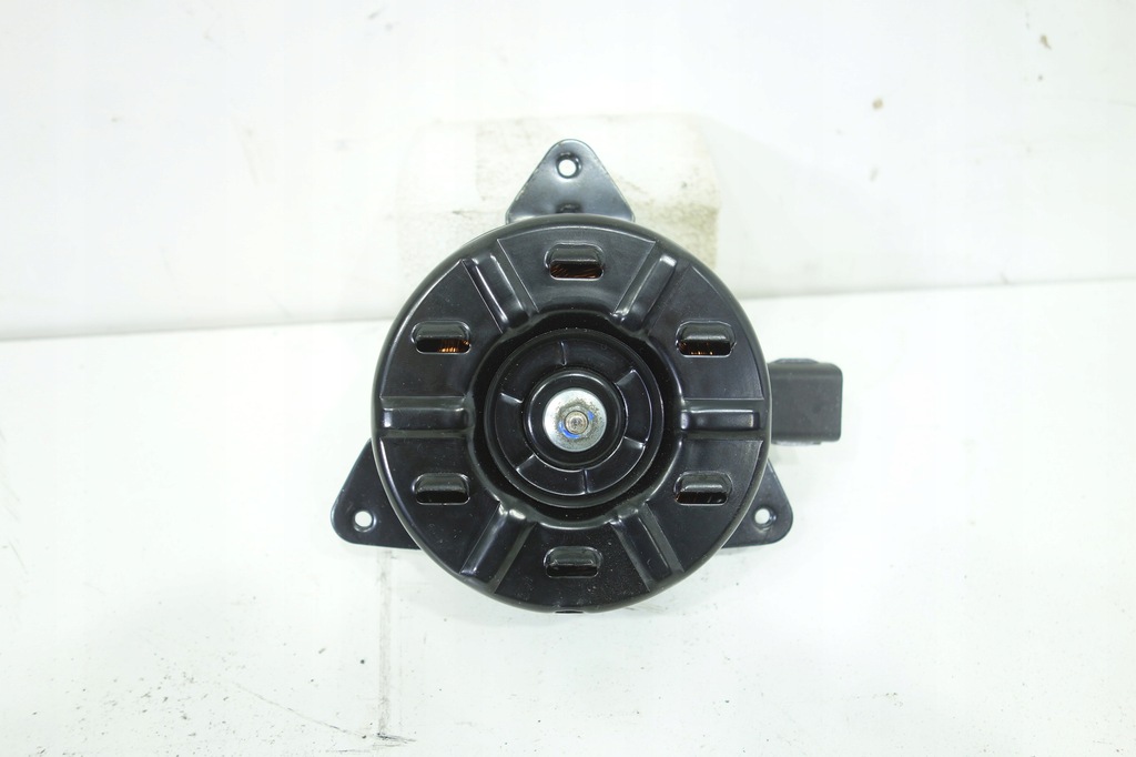 фото №1, Двигатель вентилятора mitsubishi space star ii lift