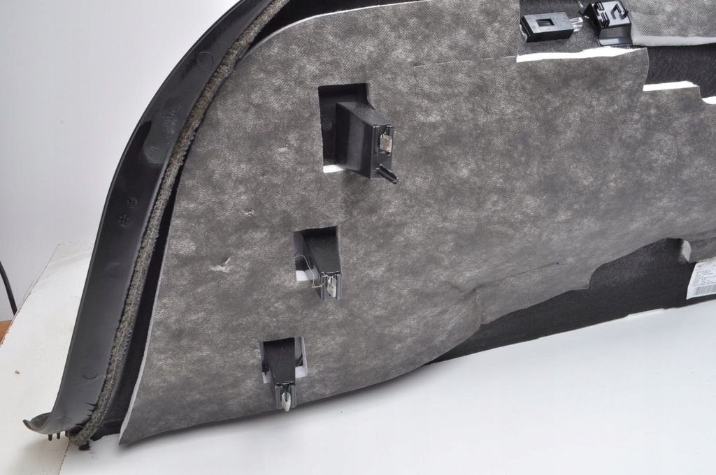 фото №8, Bentley bentayga обшивка багажника правий задня 36a863888m