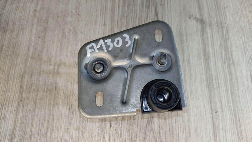 фото №1, Skoda octavia iv засов замка капот 5e3823185a