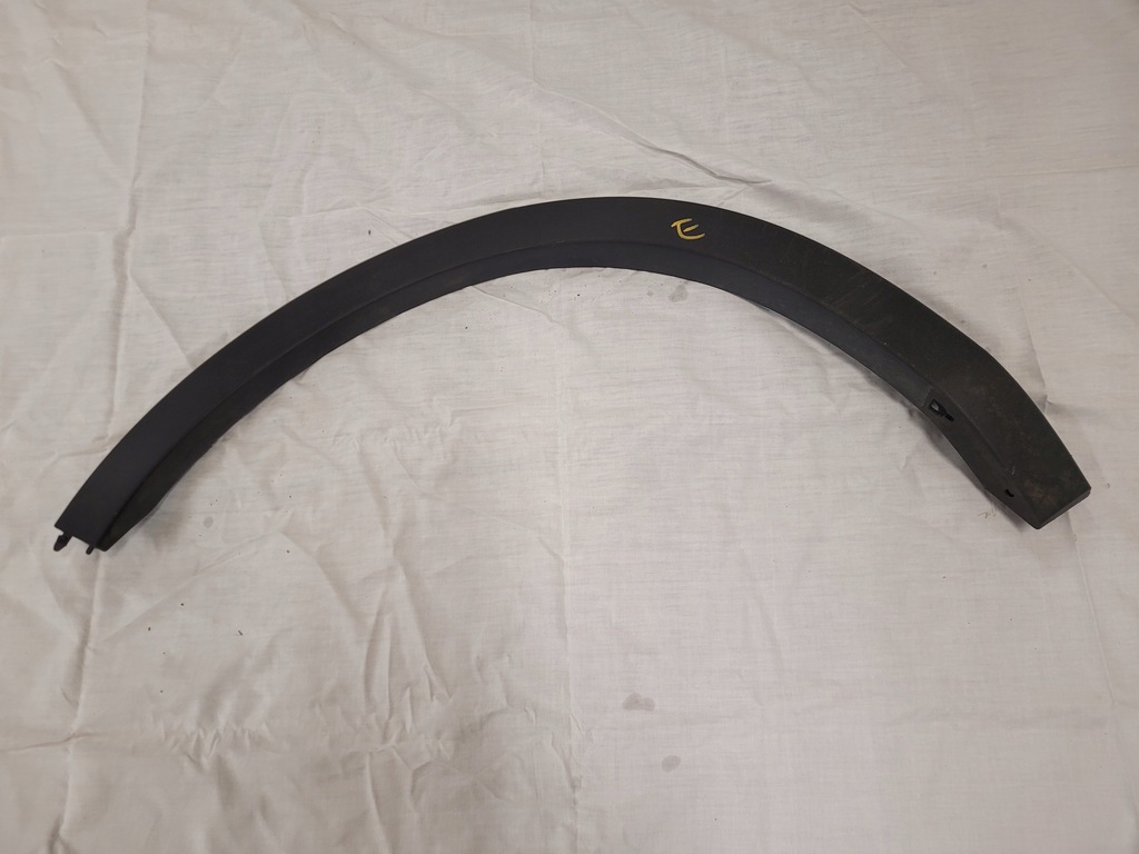 фото №1, Накладка молдинг крила volvo xc40 права задня