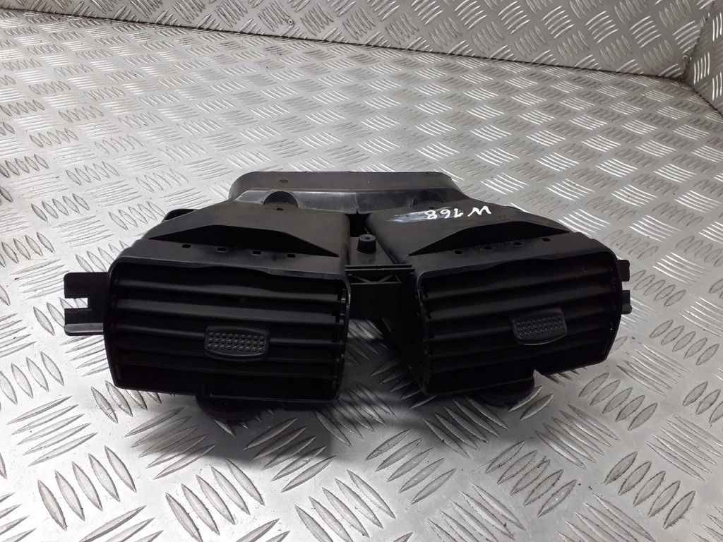 фото №1, Решітка середня обдув mercedes w168 1688300054