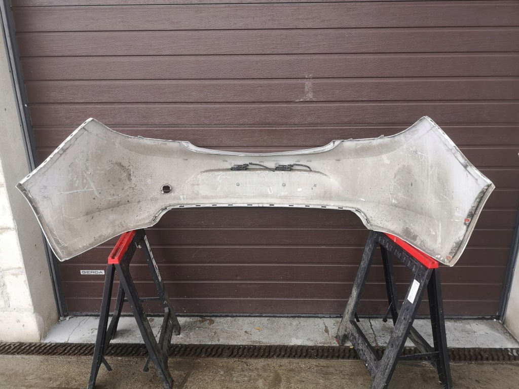 Бампер задняя задний opel insignia a рестайлинг  lata 13-17 5d 5 дверь hb белый Оригинал