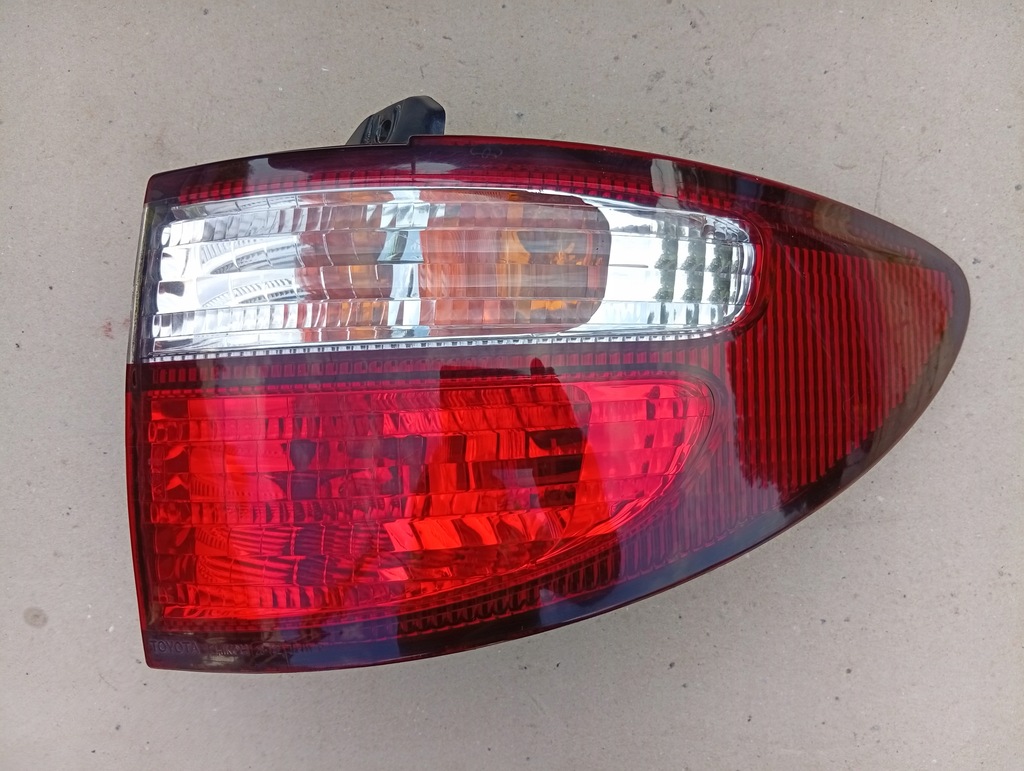 фото №1, Toyota previa ii 00-06 лампа задняя правая