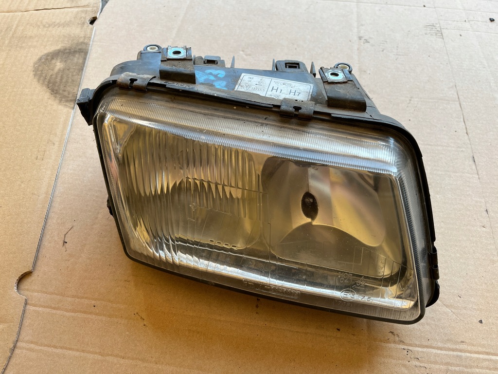 фото №1, Права лампа фара правий audi a3 8l 1996-2000