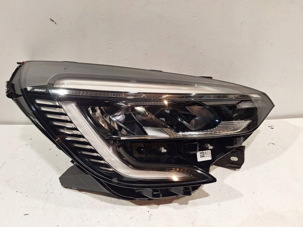 фото №1, Лампа перед права full led 260107933r renault clio v 19-