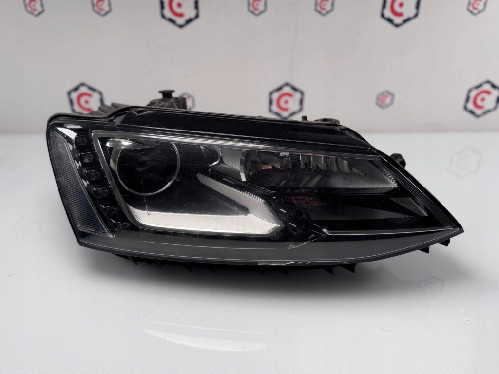Купить Лампа правая перед volkswagen jetta 5c7 ксенон led