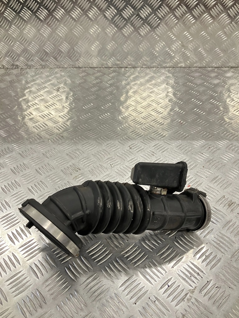 Купить Шланг труба воздуха insignia b 17- 1.5 turbo 84257769