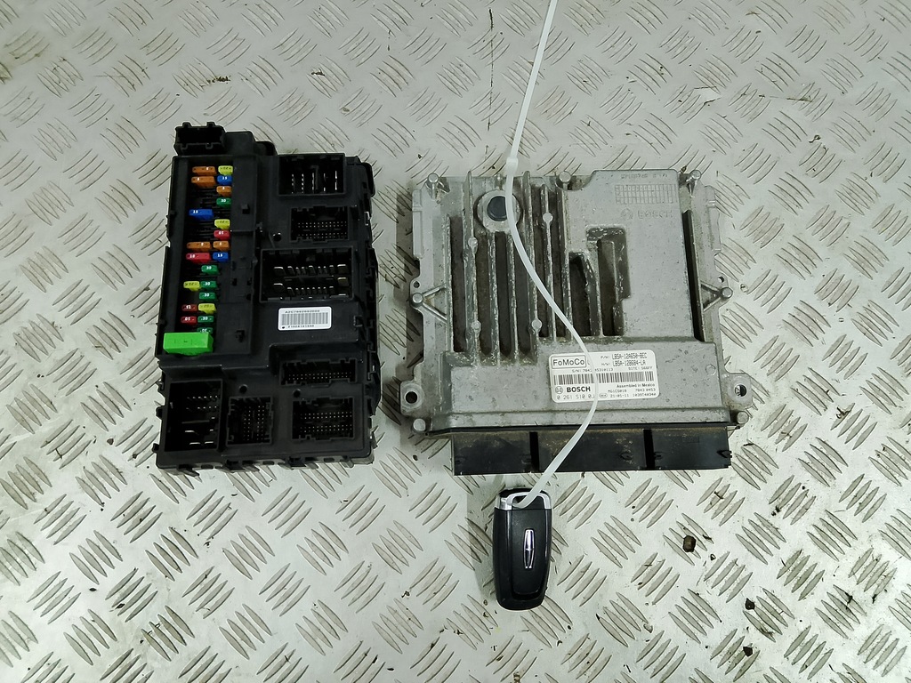 фото №1, Lincoln aviator 2022 black label набір стартовий бортовий комп'ютер ключ