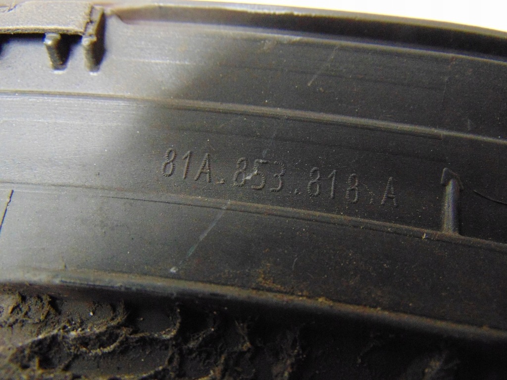 фото №12, Молдинг накладка крыла правый задняя audi q2 81a853818a