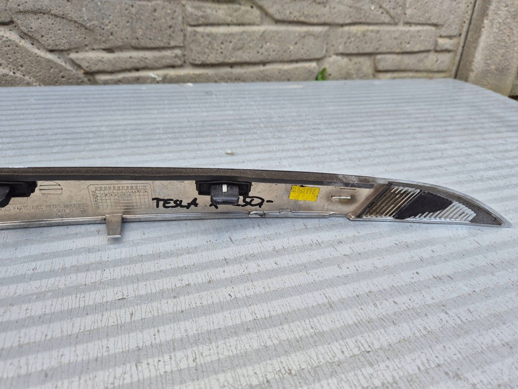 фото №9, Tesla model x 15- молдинг хром задний крышки багажника 103536900d