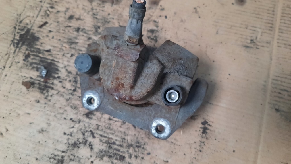 фото №4, Супорт гальмівний лівий задня volvo xc90 30639523