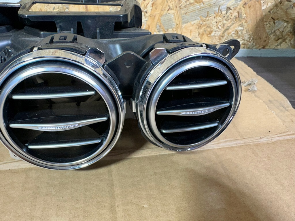 фото №9, Решётка обдув средняя mercedes s w222