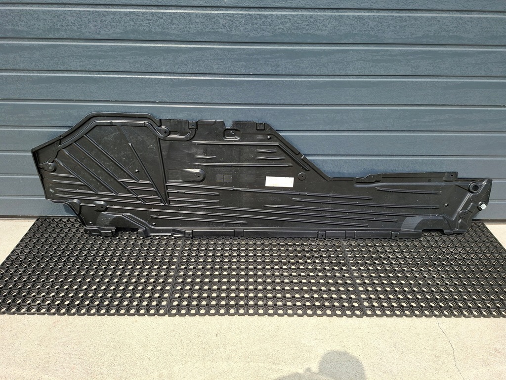 фото №1, Mercedes c w206 защита подвеска левая