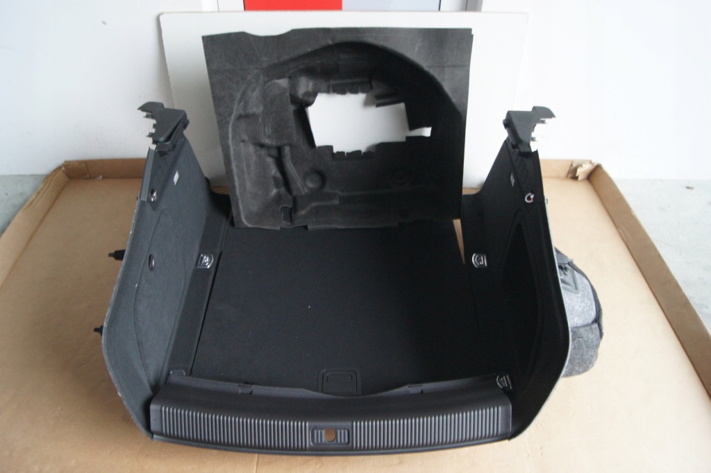 фото №1, Gd audi a5 sportback 8t обивка bagażnika9