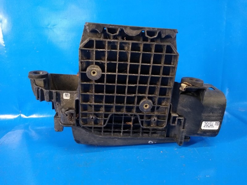 Корпус фильтра воздуха a2740900701 infiniti q50 15-20 в Украине