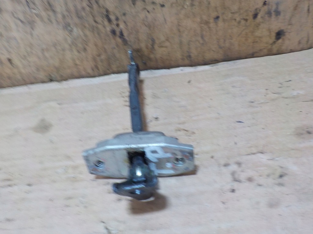 фото №1, Toyota rav4 iii обмежувач двері правий задня