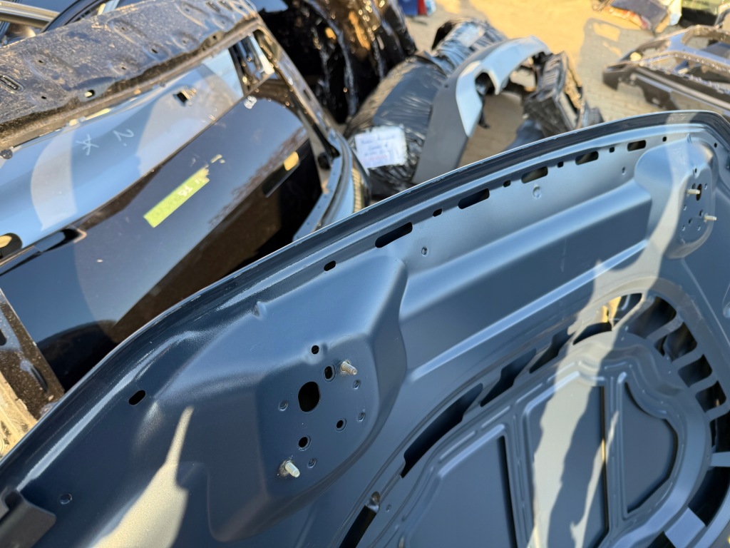 Audi q6 e-tron 85h 2023- капот в Украине