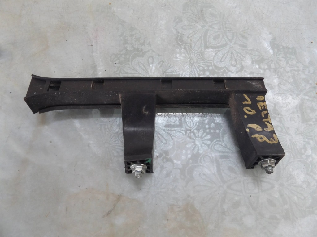 фото №3, Delta iii стекло правый перед