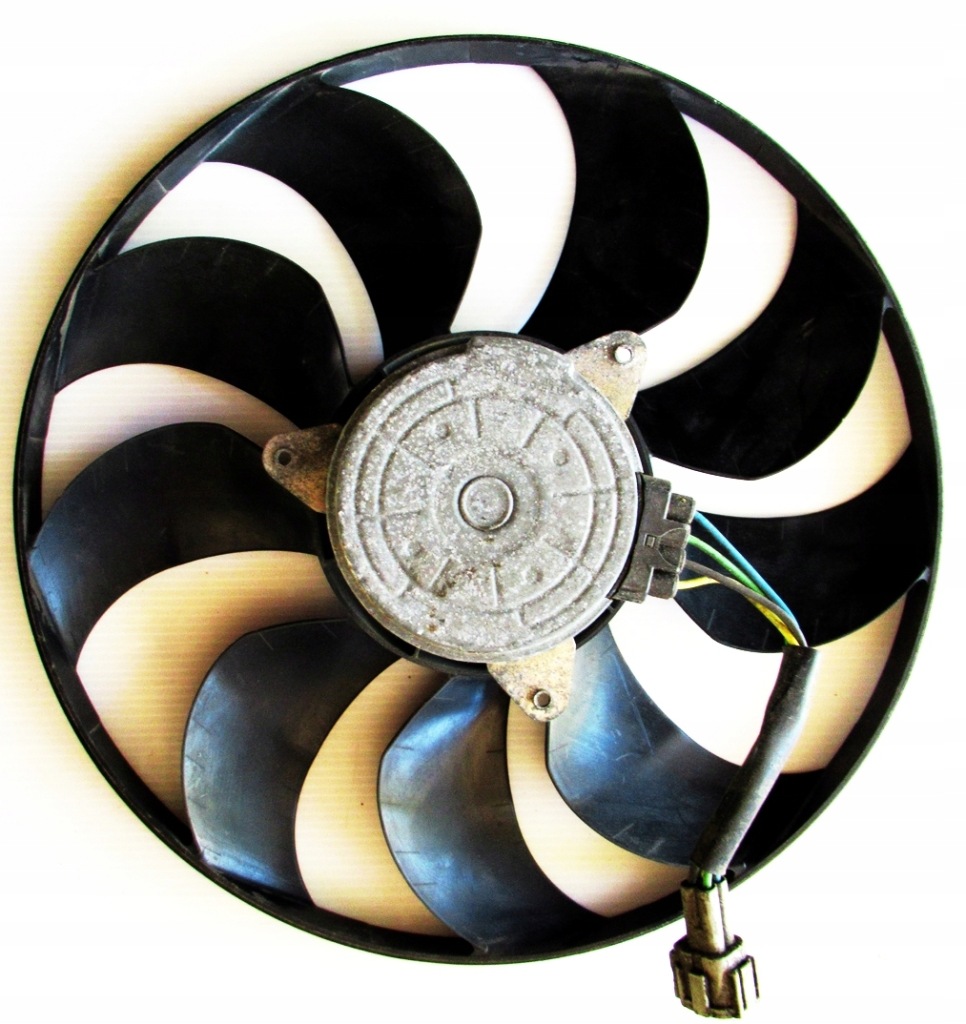 фото №2, Mazda 6 ii 2.2 вентилятор радиатора