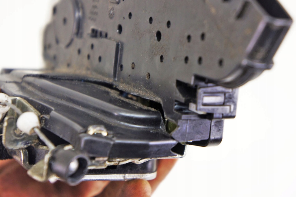 фото №8, Ia023 nissan leaf i ze0 замок двері правий перед