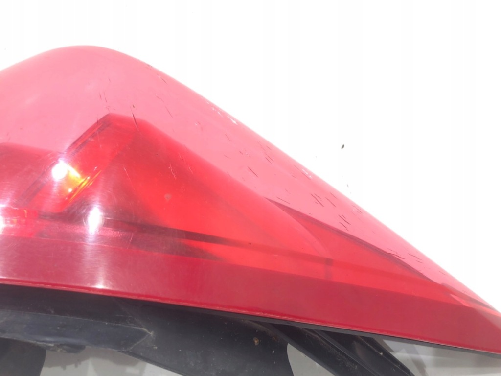 фото №2, Лампа лівий задня nissan primera p12 хетчбек