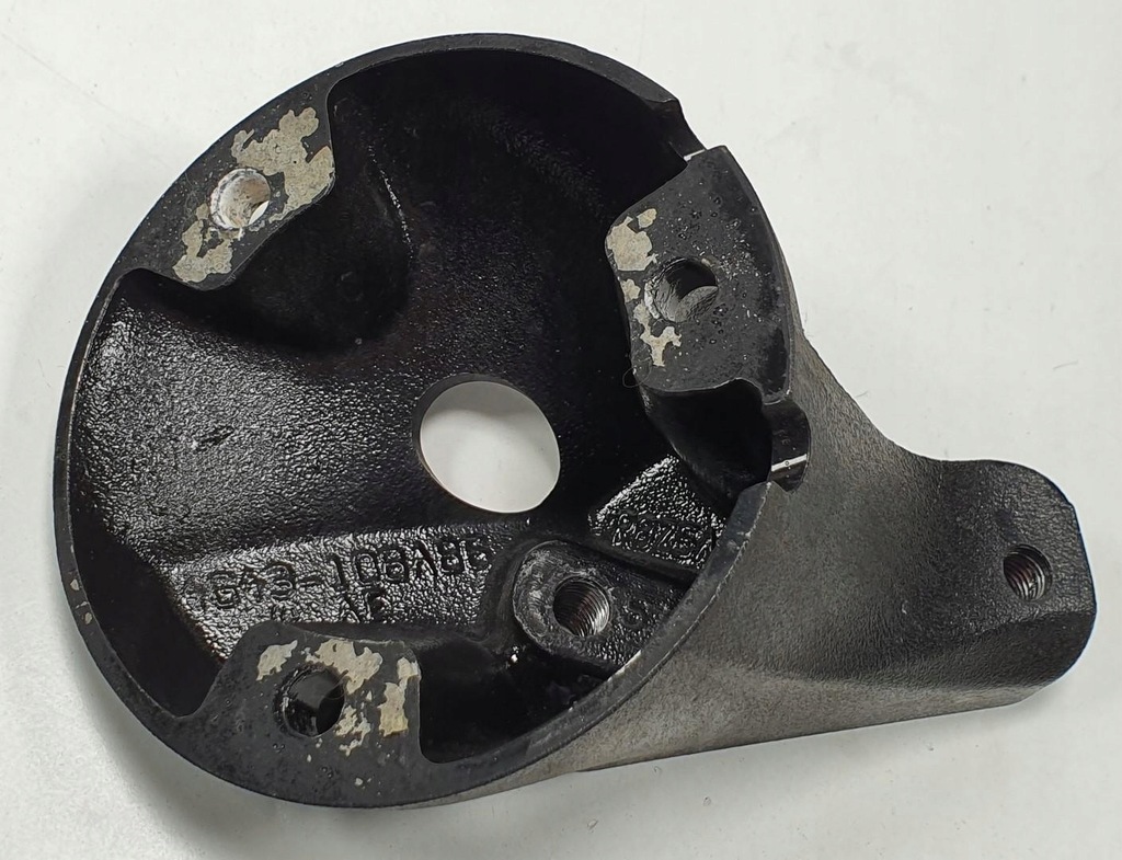 фото №3, Кронштейн распорки правый перед aston martin rapide