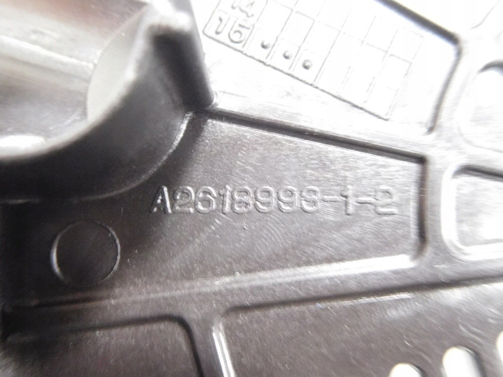 Накладка генератора hyundai tucson оригінальний номер 37390 2b960 Недорого