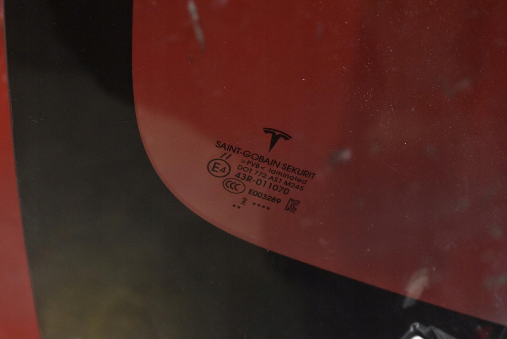 Скло перед передня лобове tesla model y 20- Недорого