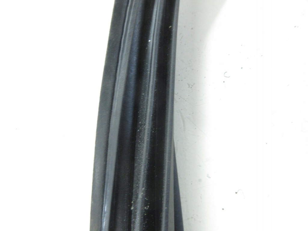 фото №5, Honda civic vii 5d hb 1.4 16v 90 km d14z6 прокладка крышки багажника