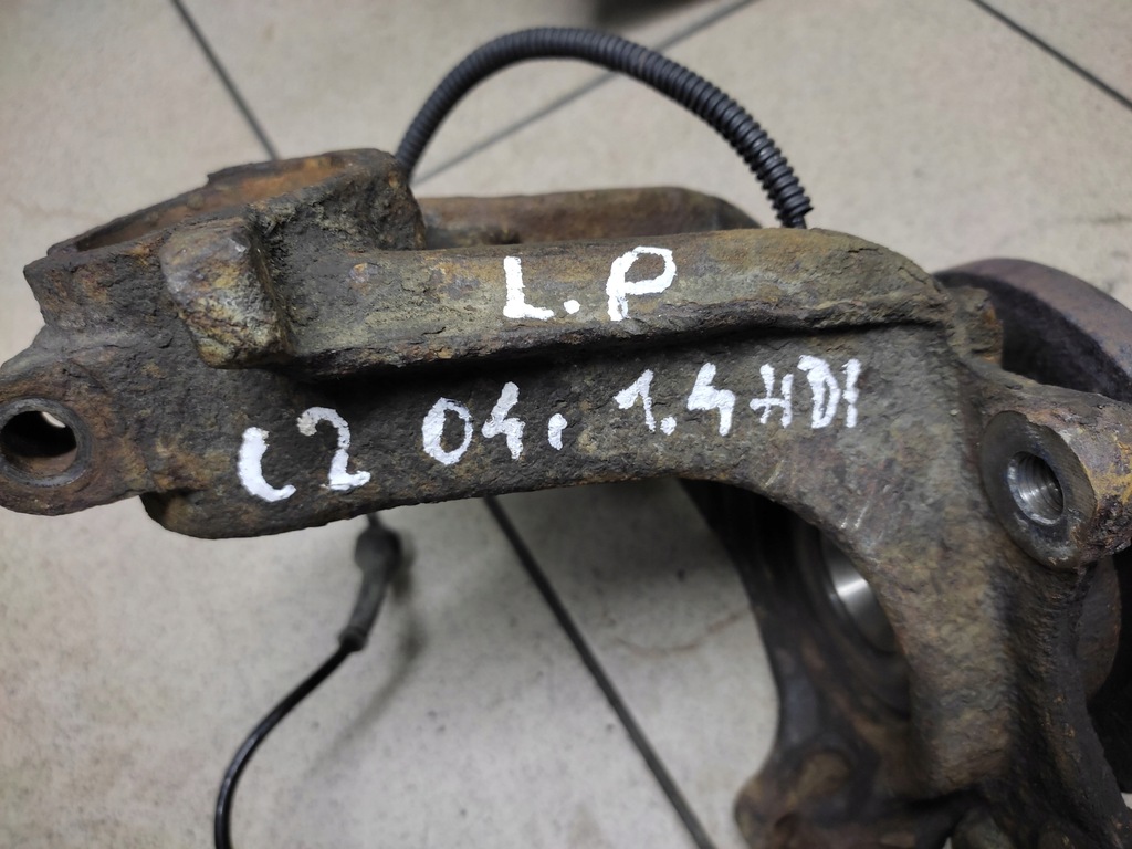 фото №4, Citroen c2 1.4 hdi поворотный кулак ступица левый перед