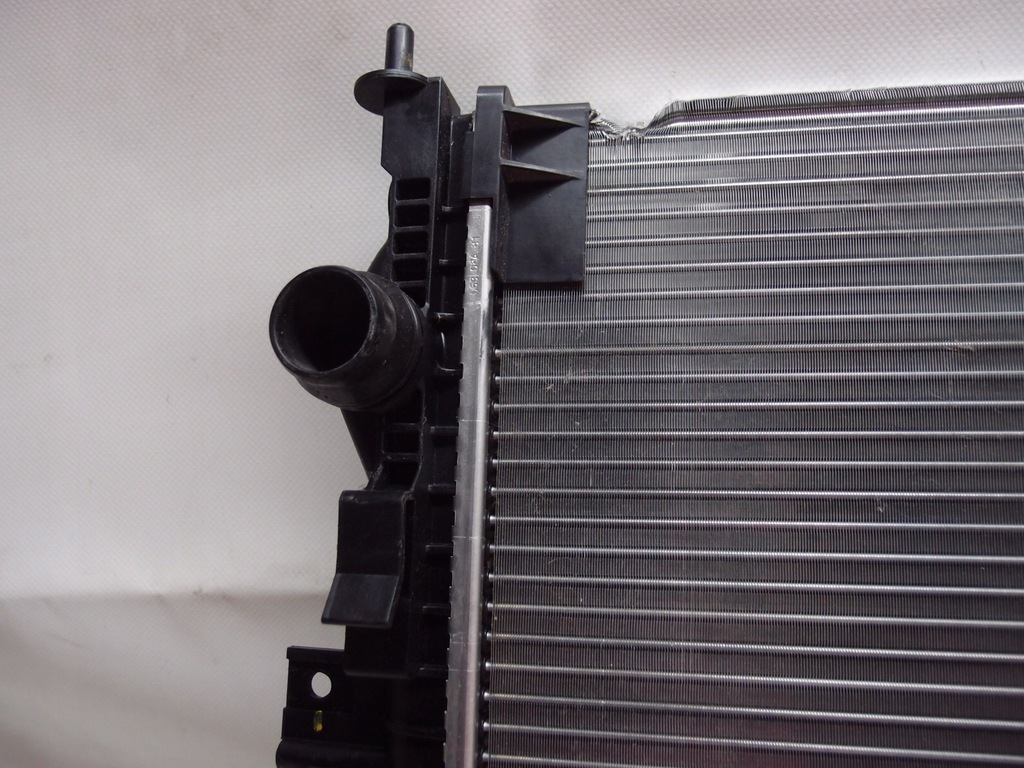 фото №10, Радиатор wody 9809141780 citroen ds7