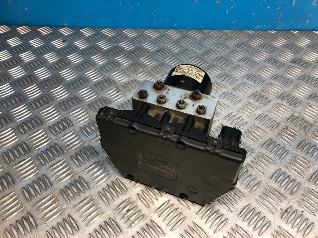 фото №1, Mercedes w203 насос тормозная abs a2035450532