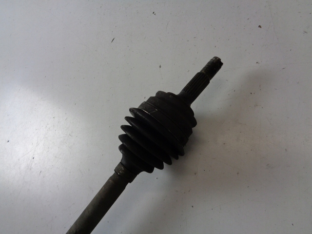 фото №3, Приводной вал правый перед peugeot 208 i 1.2 vti 2014 rok
