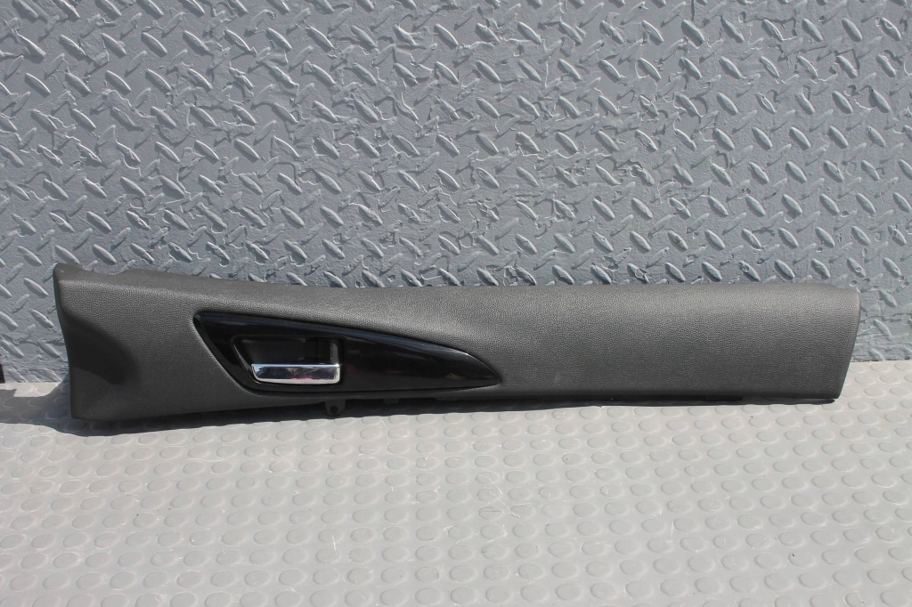 Купити Молдинг обшивка двері правий перед mitsubishi eclipse cross 2017-