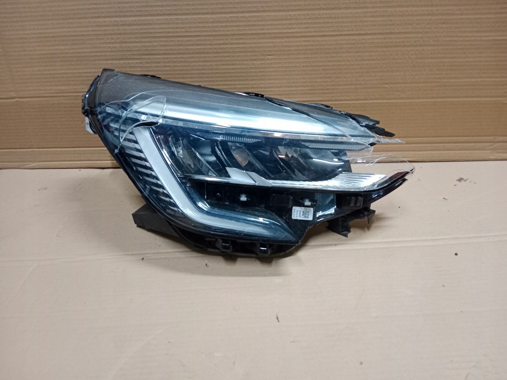 фото №1, Лампа права перед передня модуль led renault clio v 5 260102407r