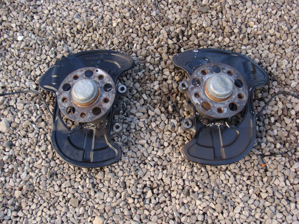 Купить Поворотный кулак правый перед mercedes w207 amg