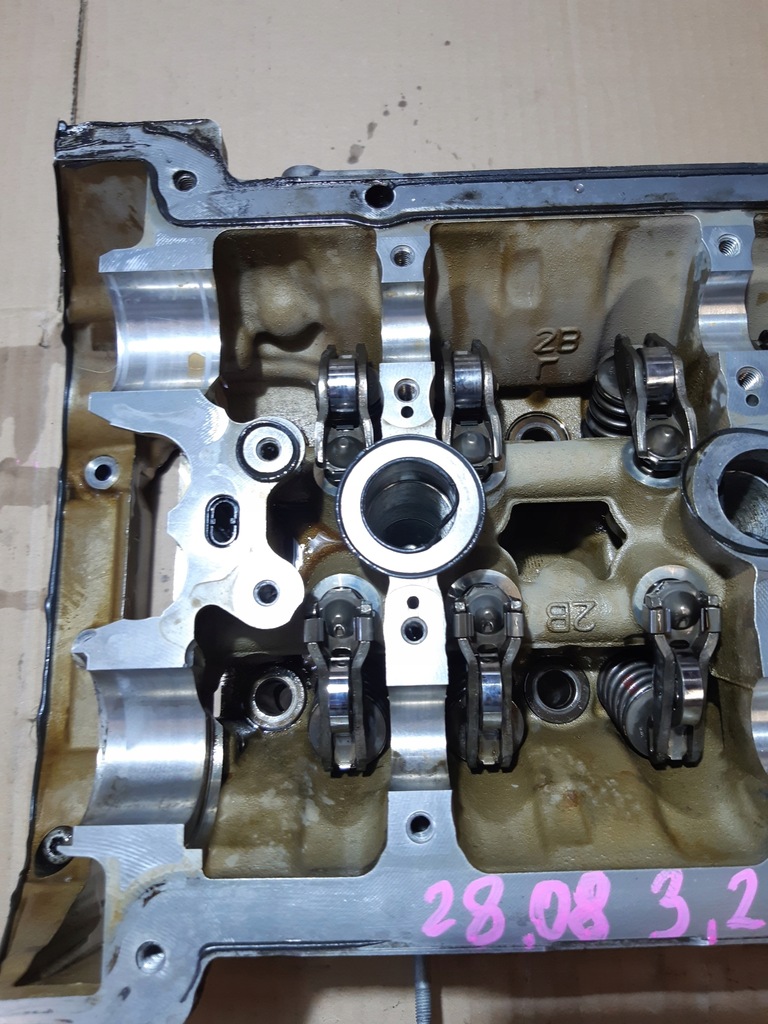 фото №12, Audi q5 8r 3.2 fsi cal головка двигуна ліва 06e103403a