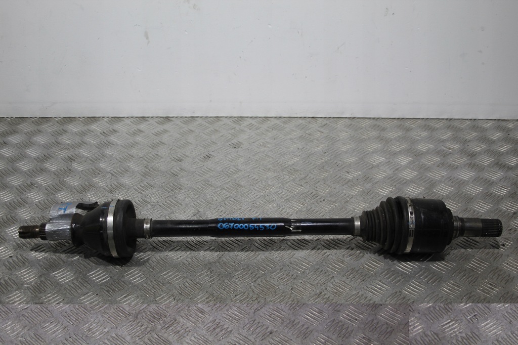 фото №1, Приводной вал правый задняя maserati ghibli q4 06700054530