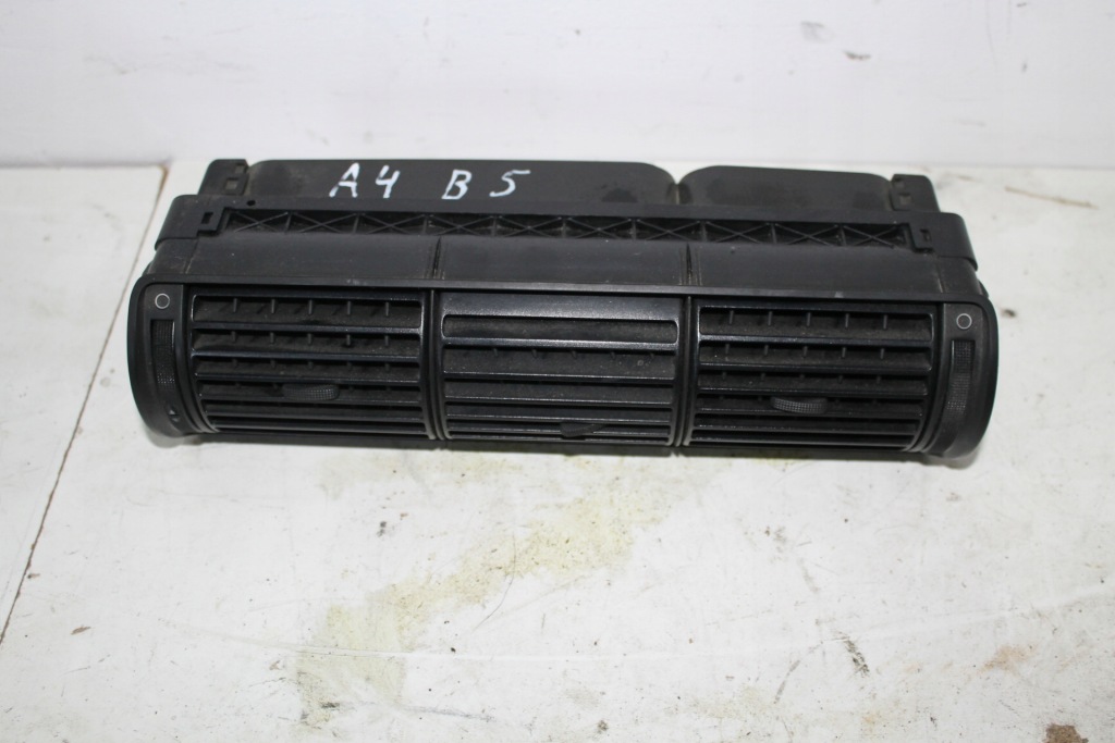 фото №1, Решётки обдув средняя audi a4 b5 lift