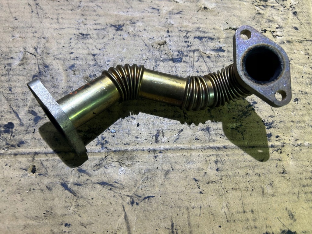 Труба трубка шланг egr opel vectra c signum 3.0 cdti Цена