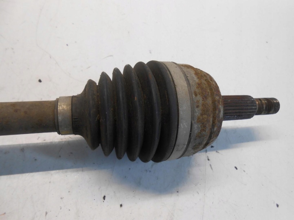 фото №3, Приводной вал правая renault scenic iii 1.4 tce 391008683r #