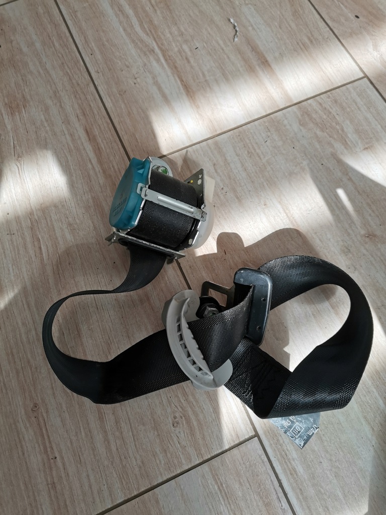 фото №1, Pas bezp. правый задняя 89820-1j000 hyundai i20 1,2