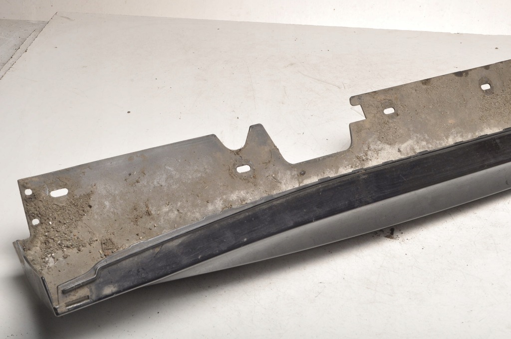 фото №9, Bmw x1 e84 накладка порог правая 8038075