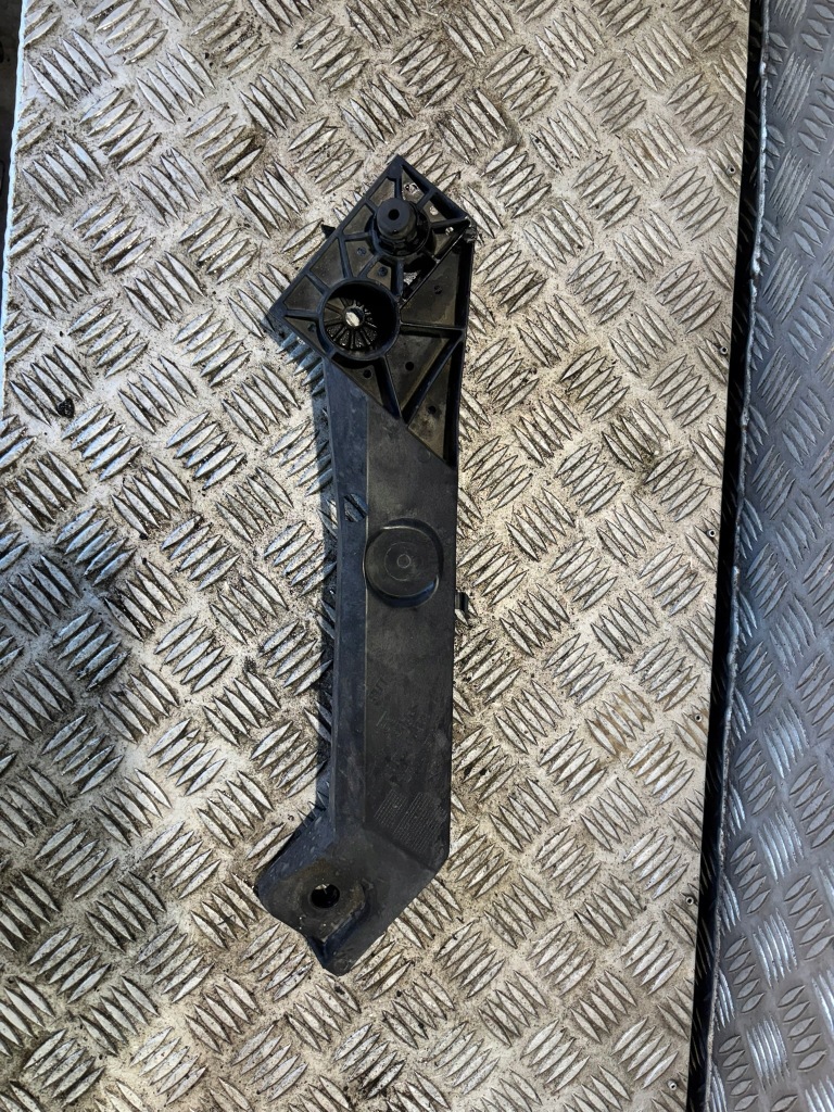 Купить Направляющая усилитель поперечина перед renault trafic 3 iii 625001299r00