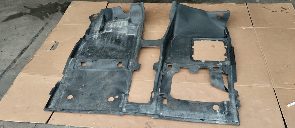 фото №1, Обшивка килимок перед renault kangoo iv 21- 749027591r