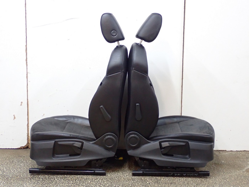 фото №7, Комплект сидений 4xboczek туннель eu заднее сиденье skoda octavia 3 iii 5e scout подогрев