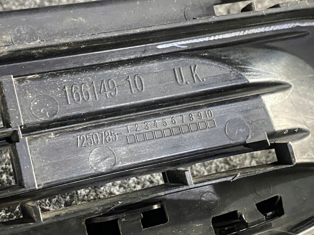 Mini cooper r55 r56 r57 lift решётка бампера перед в Украине