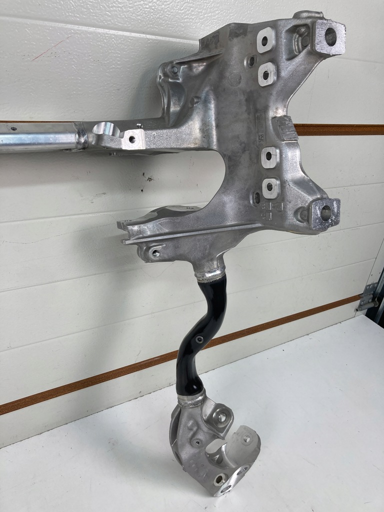 фото №11, Подрамник подрамник передние audi q7 q8 cayenne touareg bentayga