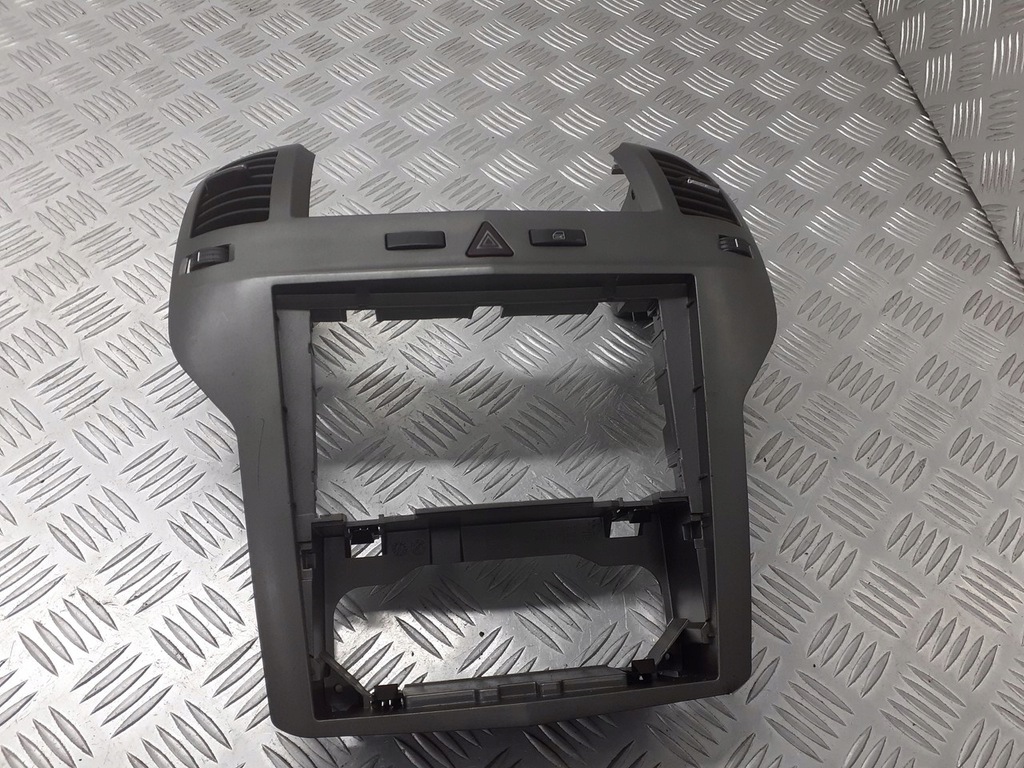 фото №1, Консоль средняя opel zafira b 13162556