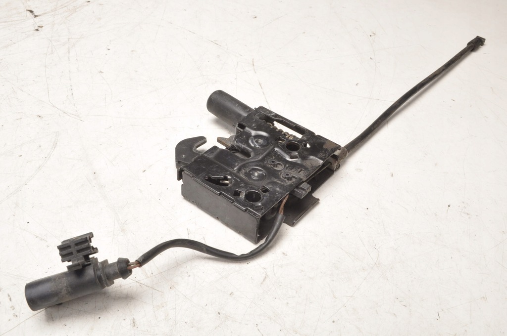 фото №1, Seat ibiza v замок капот 6f0823509